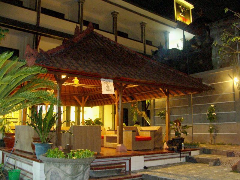 Jesens Inn II Kuta Lombok Exteriör bild